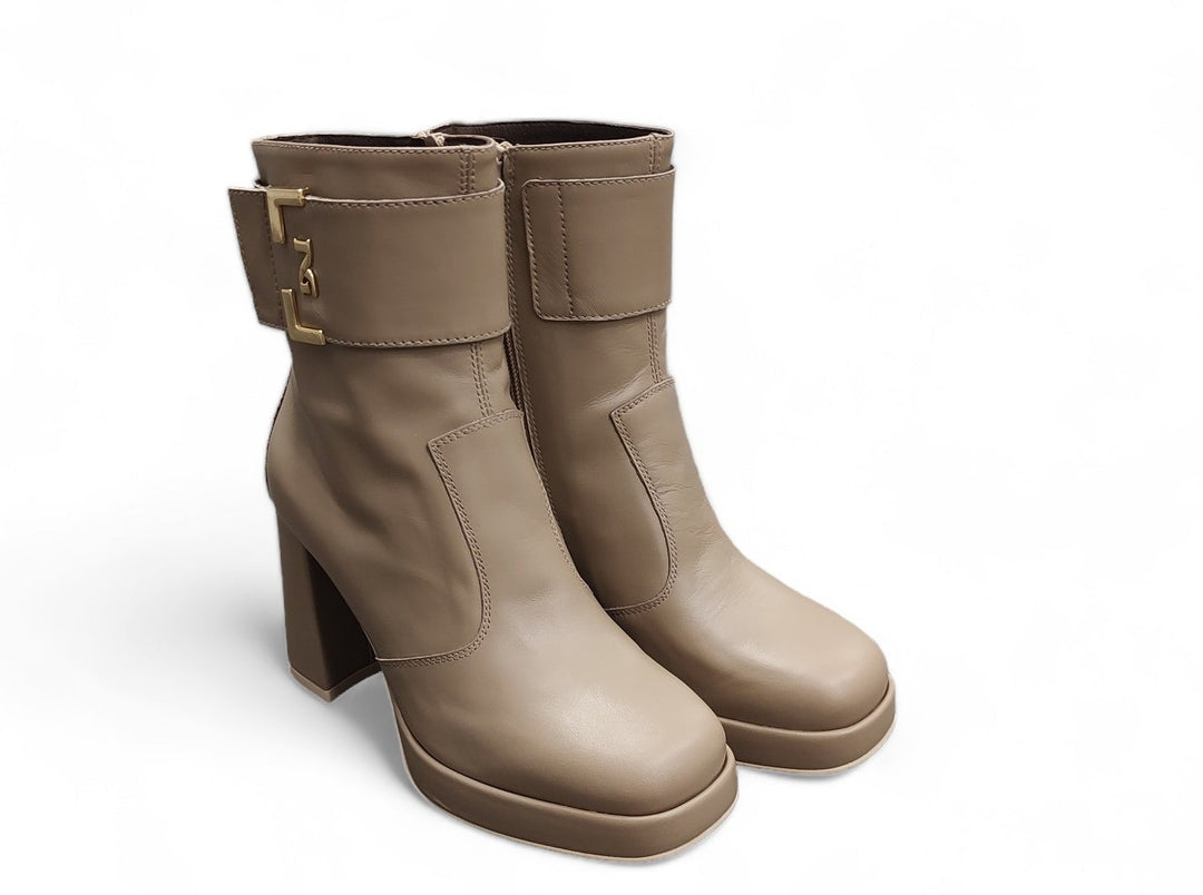 Nero Giardini - art. 8220 torba
